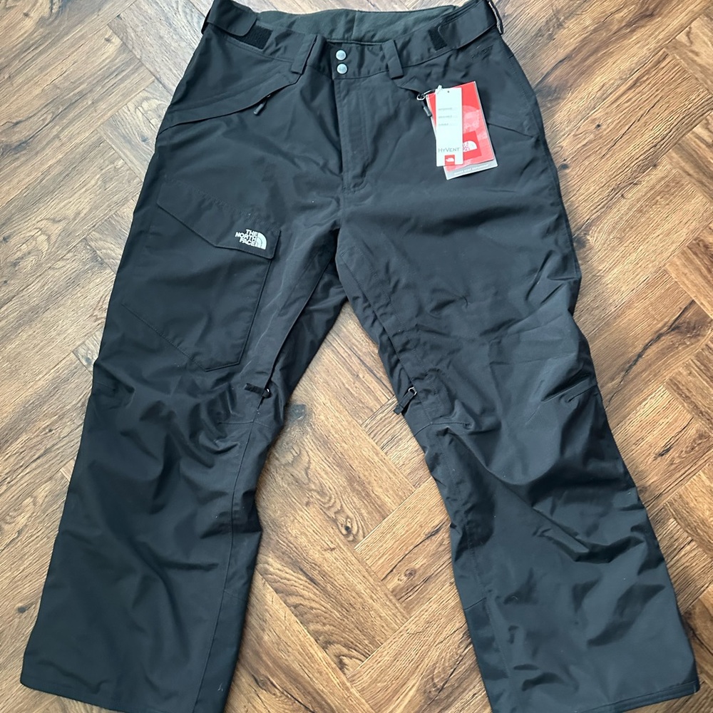 The North Face Black Cargo Pants with Technical Fabric snow pants